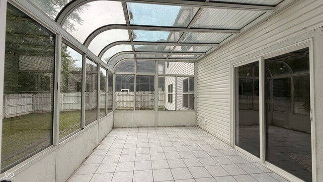 Building Photo - 6015 Lakeside Manor Ave