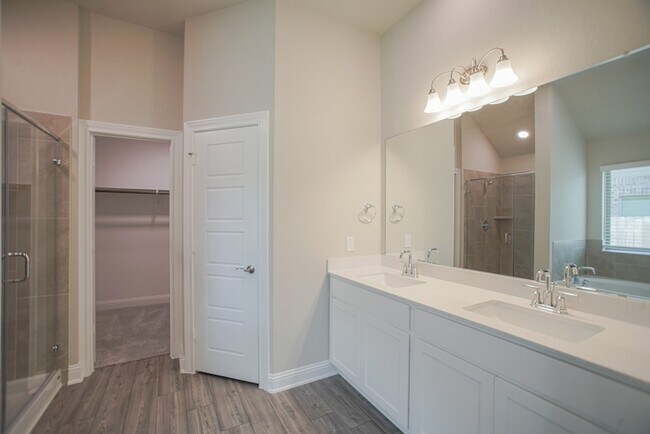 Building Photo - 17112 Coneflower Pl