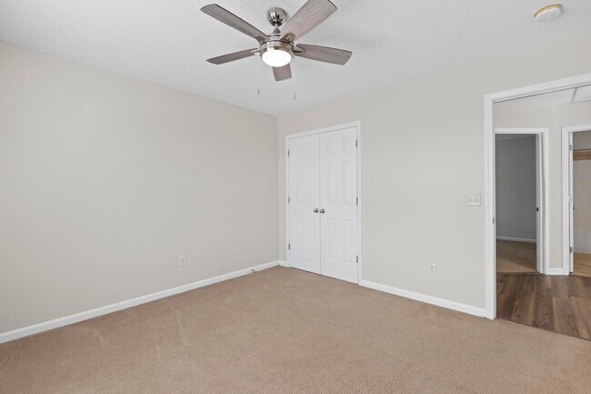 Building Photo - 331 Rose Bud Ln