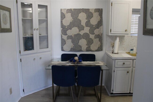 Building Photo - 10315 Cortez Rd W