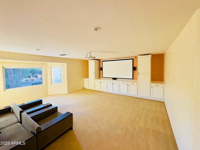 Building Photo - 4468 S Leoma Ln