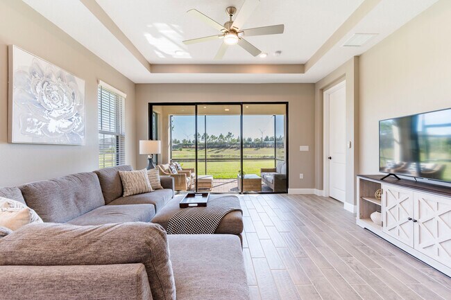 Building Photo - 3031 Formia Ct