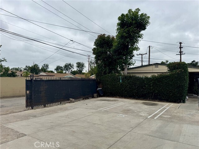 Building Photo - 12616 Lambert Rd
