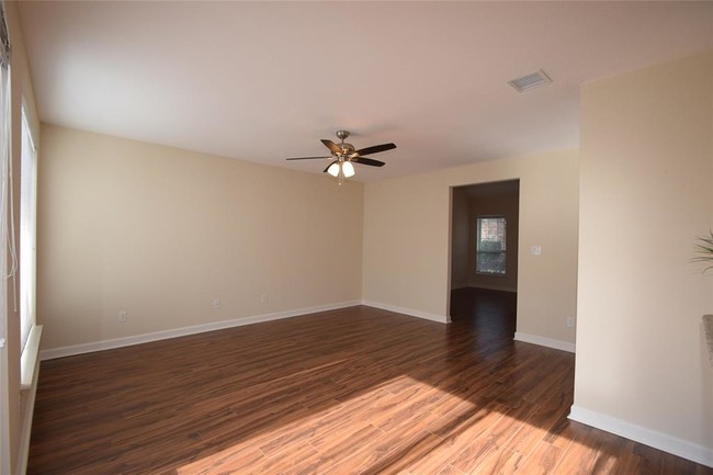 Building Photo - 15107 Kimberley Ct