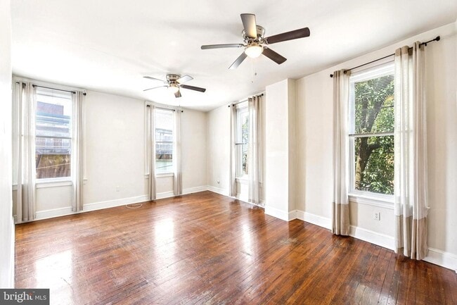 Building Photo - 4373 Cresson St