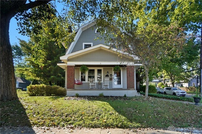 Primary Photo - 518 Irving Ave