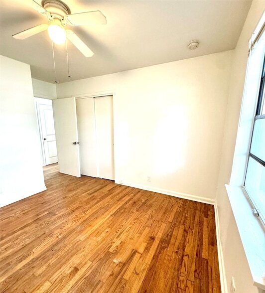 Building Photo - 7505 Deaver Dr