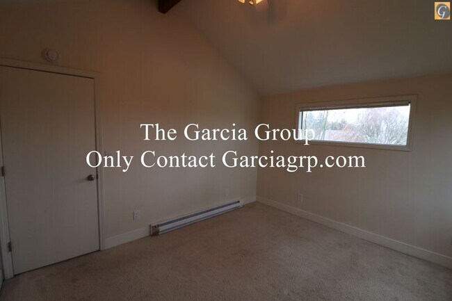 Building Photo - 10347 NW Alpenglow Way