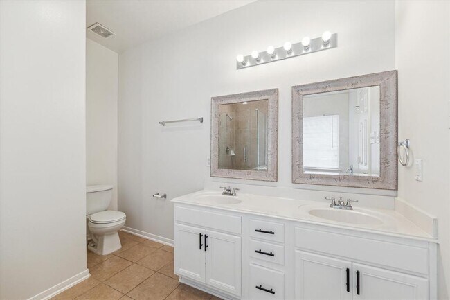 Building Photo - 25111 Florina Ranch Dr