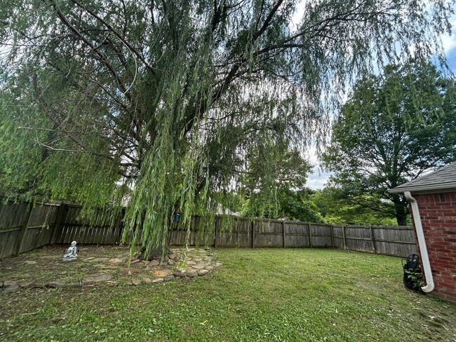 Building Photo - Stunning West Fayetteville Single Family Home
