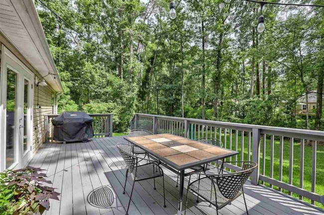 Building Photo - 3513 Larkspur Ln