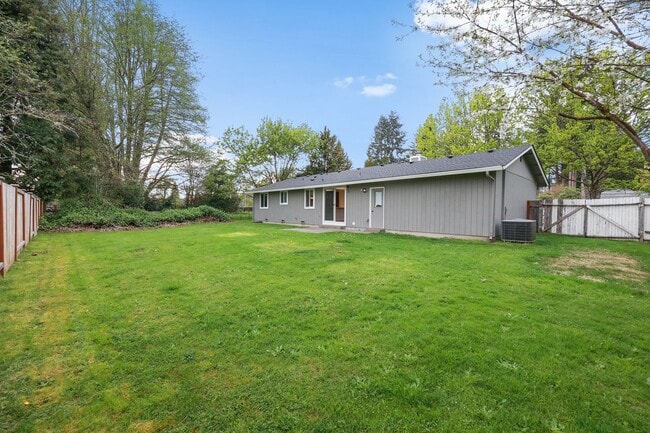 Building Photo - Tumwater rambler with 3bdrms 1.75 baths 2 ...