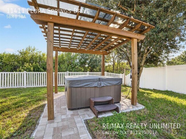 Building Photo - 11411 Flora Springs Dr