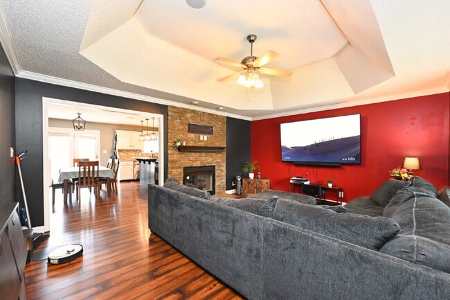 Building Photo - Show-Stopping Rental Home – A Rare Find wi...
