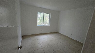 Building Photo - 14820 Naranja Lakes Blvd