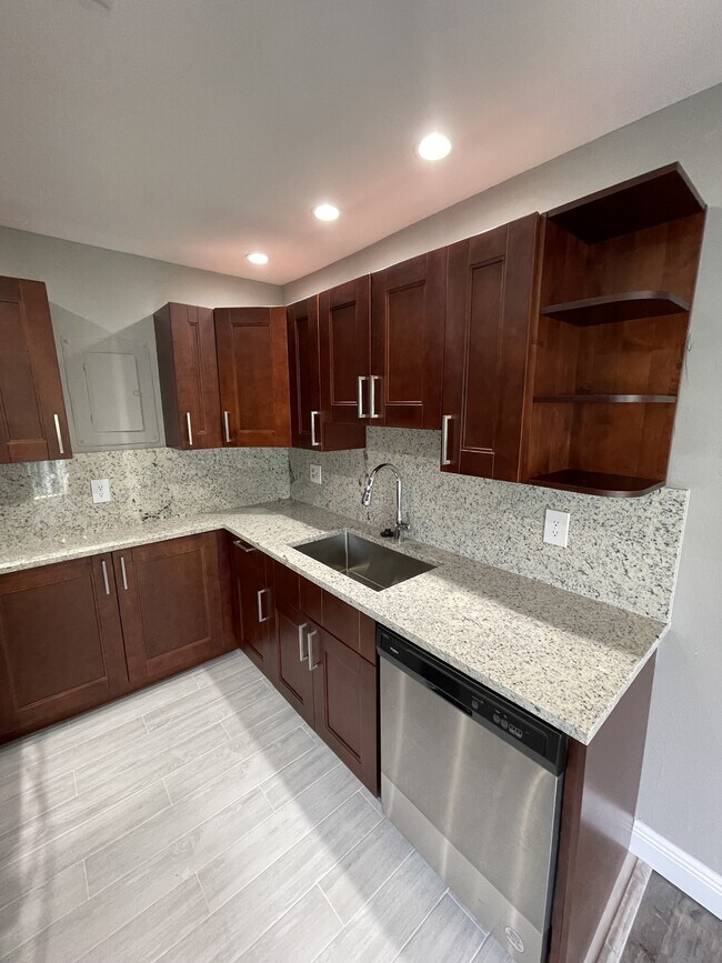 Building Photo - 8911B NW 28th Dr