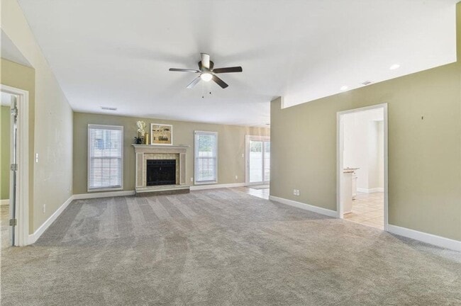 Building Photo - 4660 Hanstedt Trce