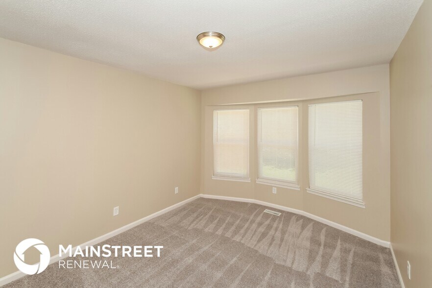 Building Photo - 101 22nd Ave NW