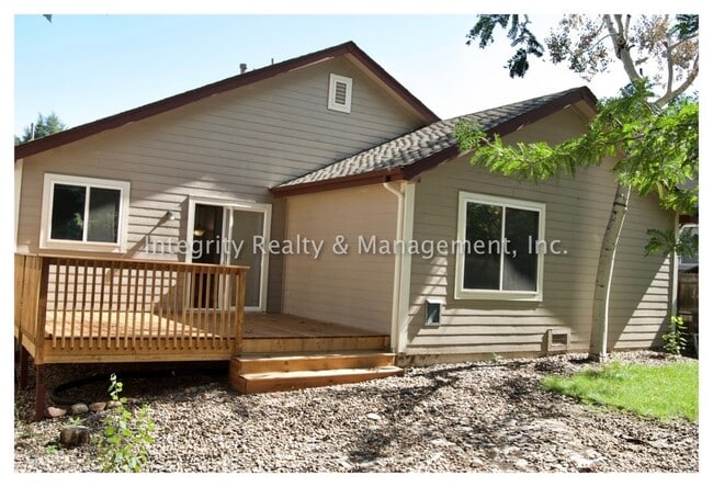 Building Photo - 8840 Shoal Creek Ln