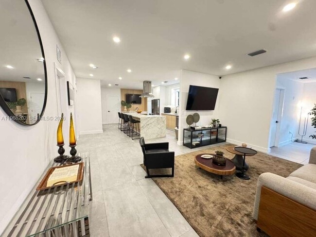 Building Photo - 1854 SW 17th St