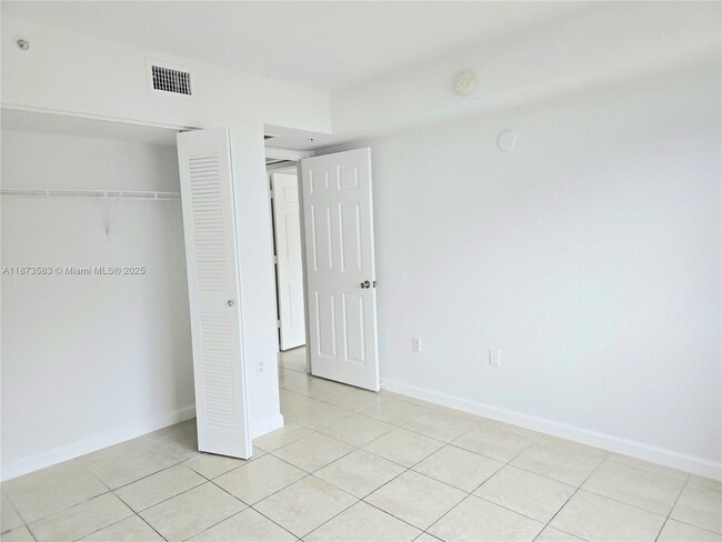 Building Photo - 15410 SW 284th St