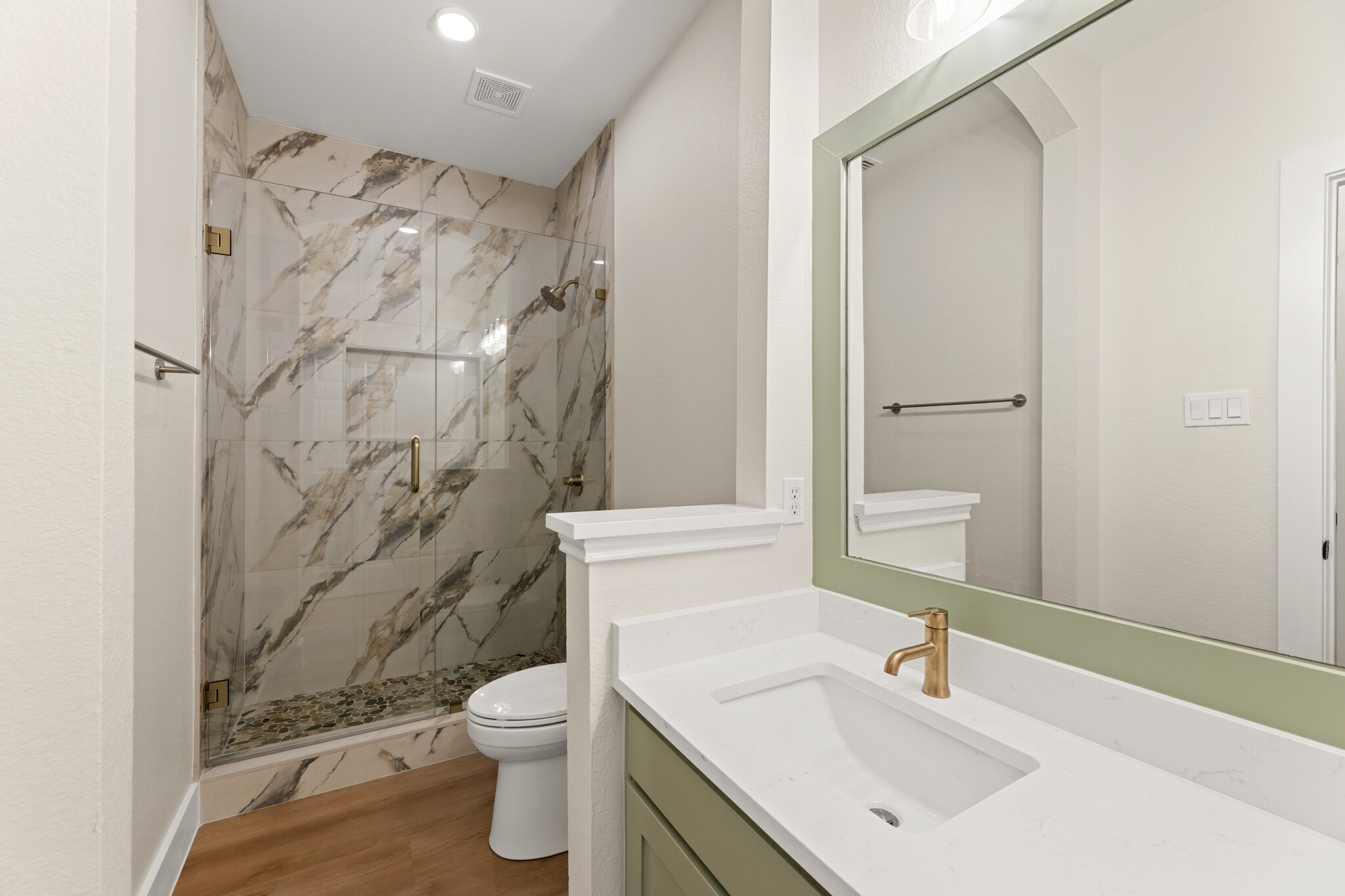 Secondary Bath - 4029 Dellman Dr