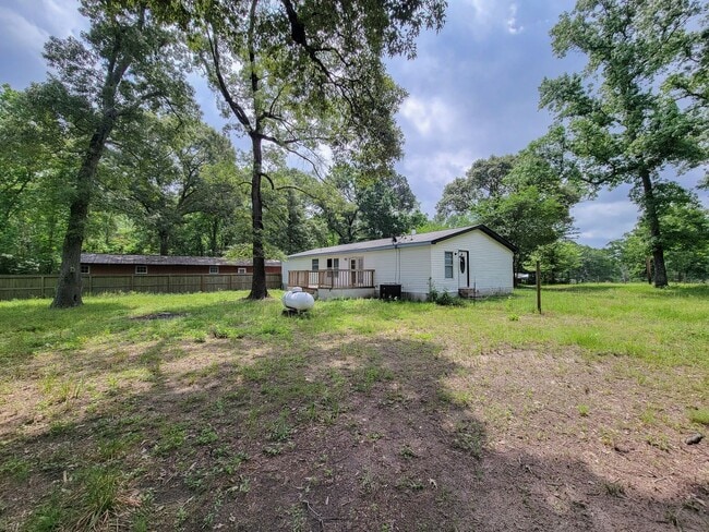 Building Photo - 20284 Forest Woods Ln