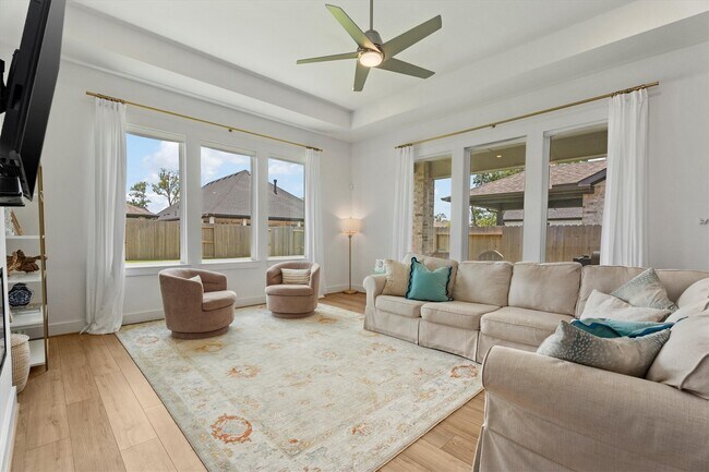 Building Photo - 10710 Verdant Hl