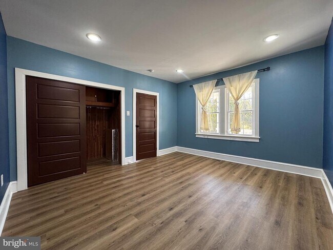 Building Photo - 208 Vineyard Rd