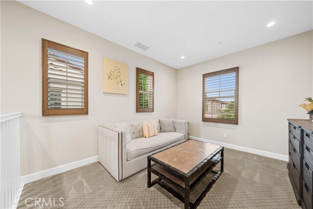 Building Photo - 114 Guinness