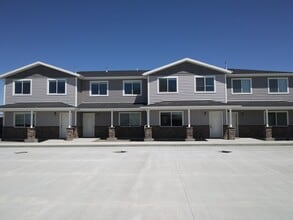 Building Photo - 79 E 200 S