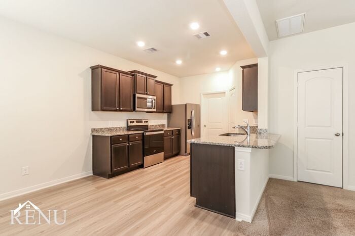 Building Photo - 10659 Lost aples Dr