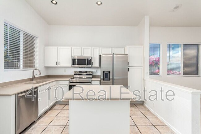 Building Photo - 31205 N 45th St