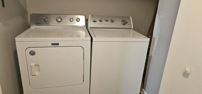 Building Photo - A - Ridgewood