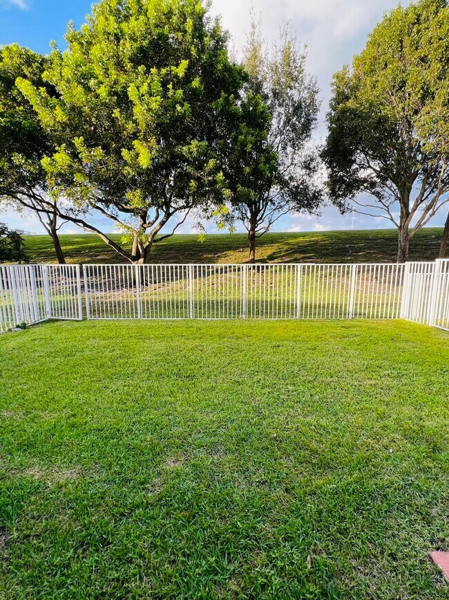 Building Photo - 11917 NW 57th St