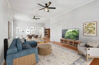 Building Photo - 325 E Hector St