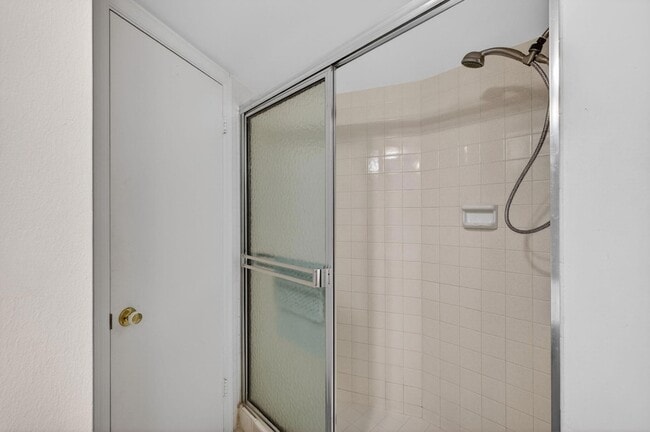 Building Photo - 2800 N Ocean Dr