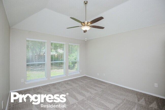 Building Photo - 207 Autumn Ct