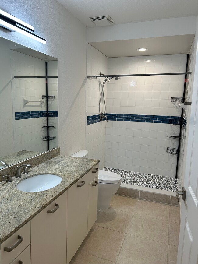 Building Photo - 47 SE Sedona Cir