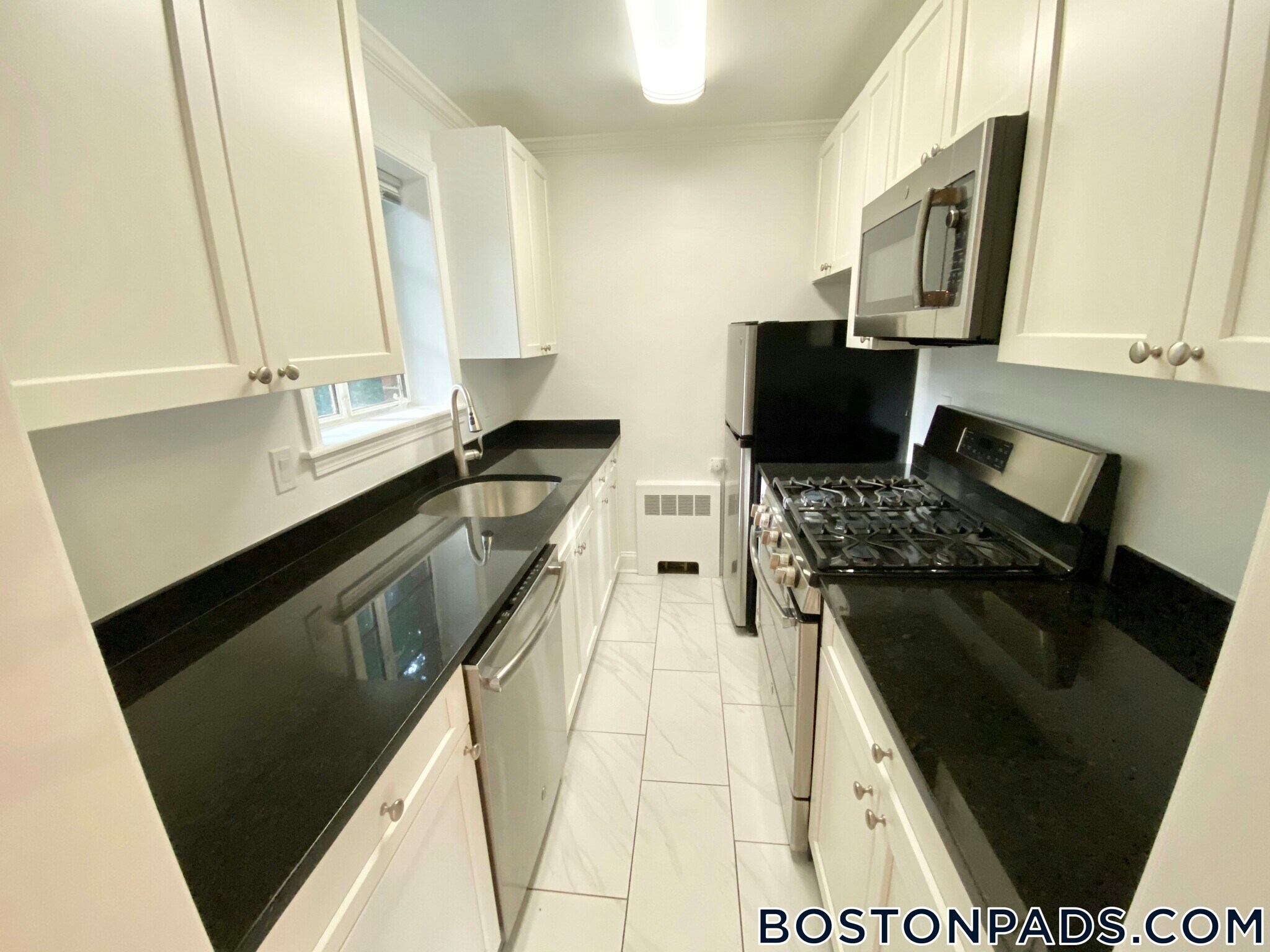 Building Photo - 80 St Paul St