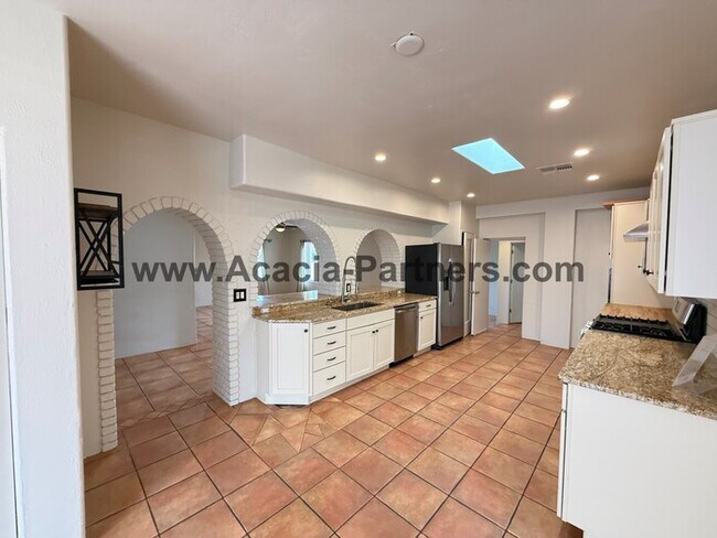 Building Photo - Spacious Four Bedroom Home