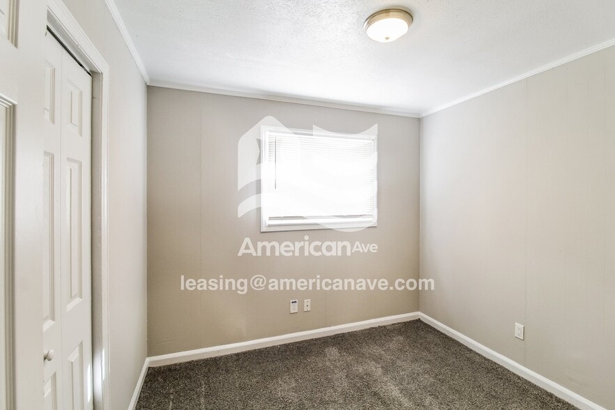 Building Photo - 847 Mcpherson Dr