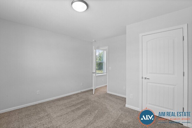 Building Photo - Spacious and Modern 4BR Home in Millstone ...