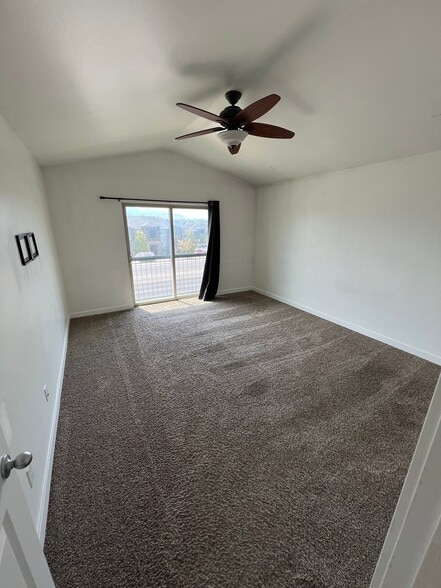 Building Photo - 7562 San Savino Way