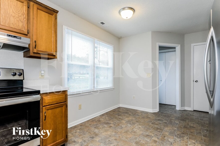 Building Photo - 5414 Carlingford Ct