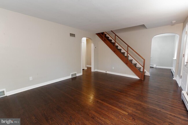 Building Photo - 1569 County Line Rd