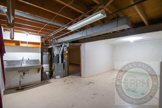 Building Photo - 12175 Pedersen Dr