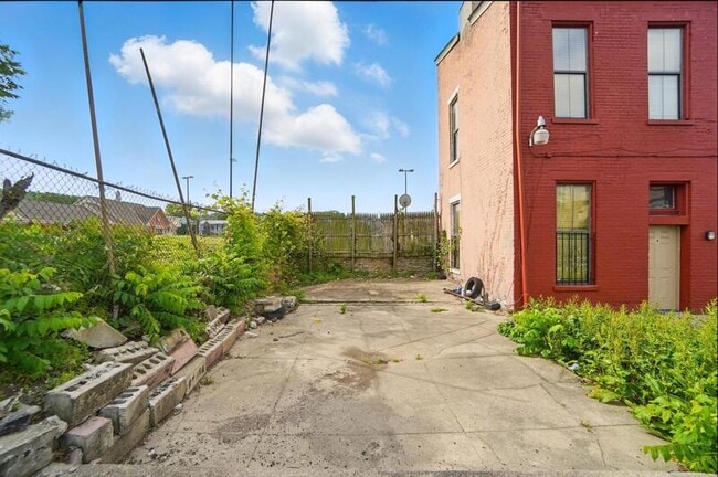 Building Photo - 3032 Colerain Ave