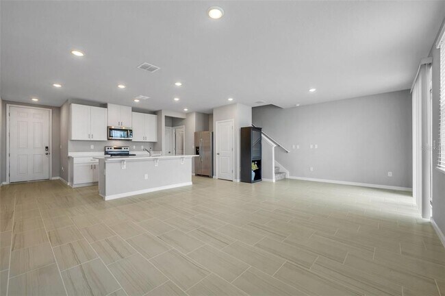 Building Photo - 7705 Momentum Pkwy