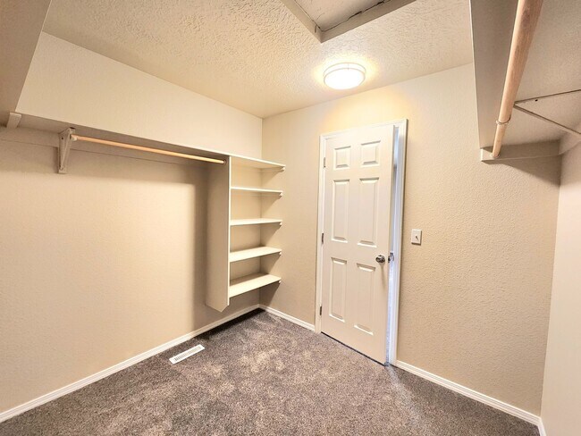 Building Photo - Move In Special- $500.00